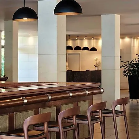 Hotell Aeolos 4*