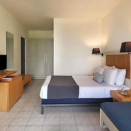 Aeolos Hotell 4*